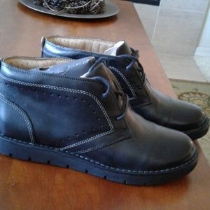 Clarks UN Astin Boots